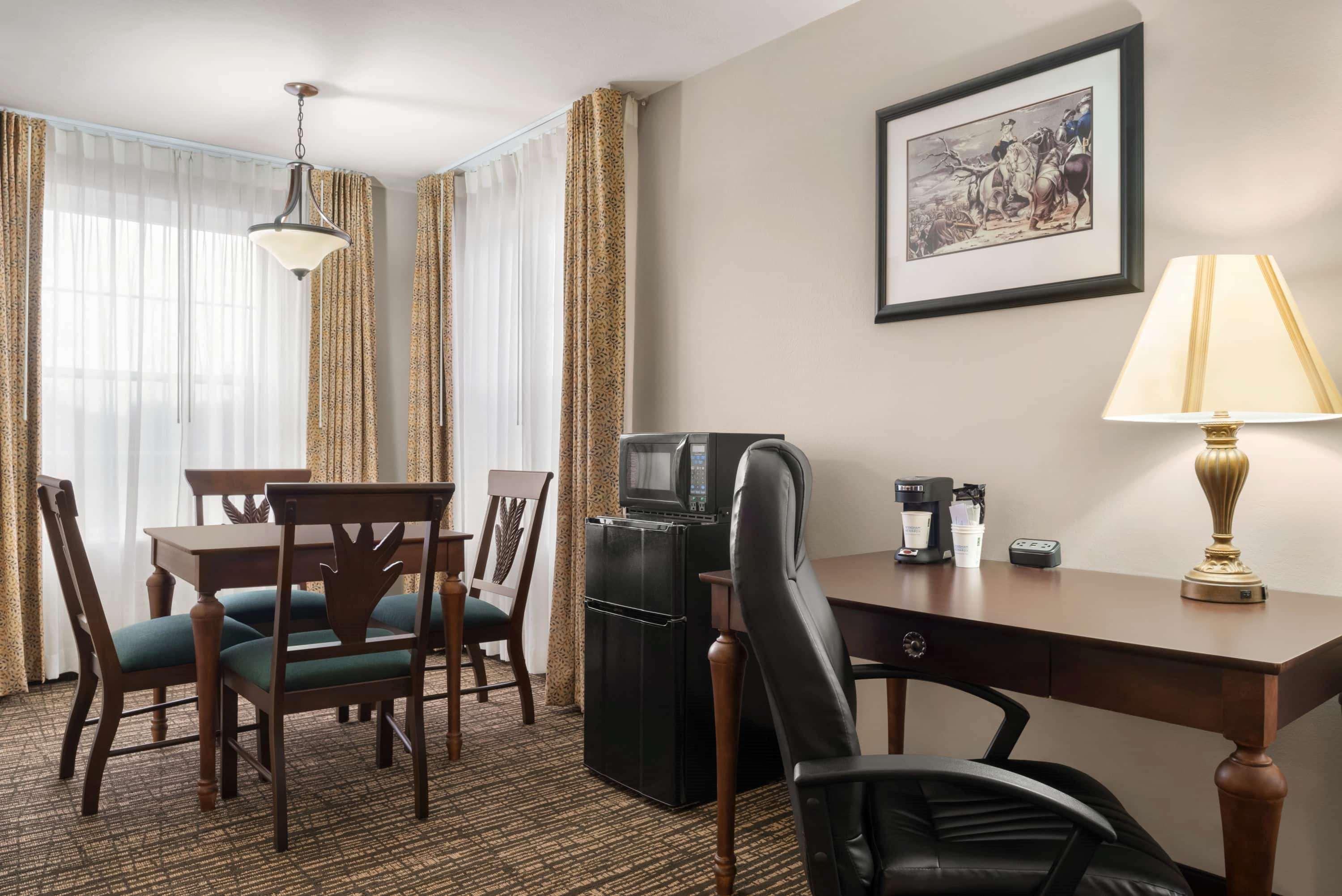 Hotel Baymont By Wyndham Washington Exterior foto